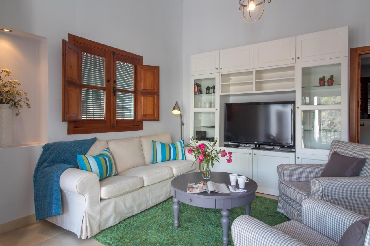 Quiet House In Village Center With Mountains Views Frigiliana Bagian luar foto