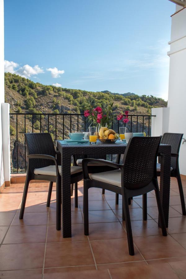 Quiet House In Village Center With Mountains Views Frigiliana Bagian luar foto