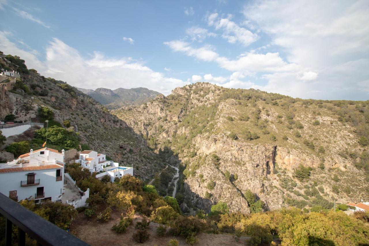 Quiet House In Village Center With Mountains Views Frigiliana Bagian luar foto
